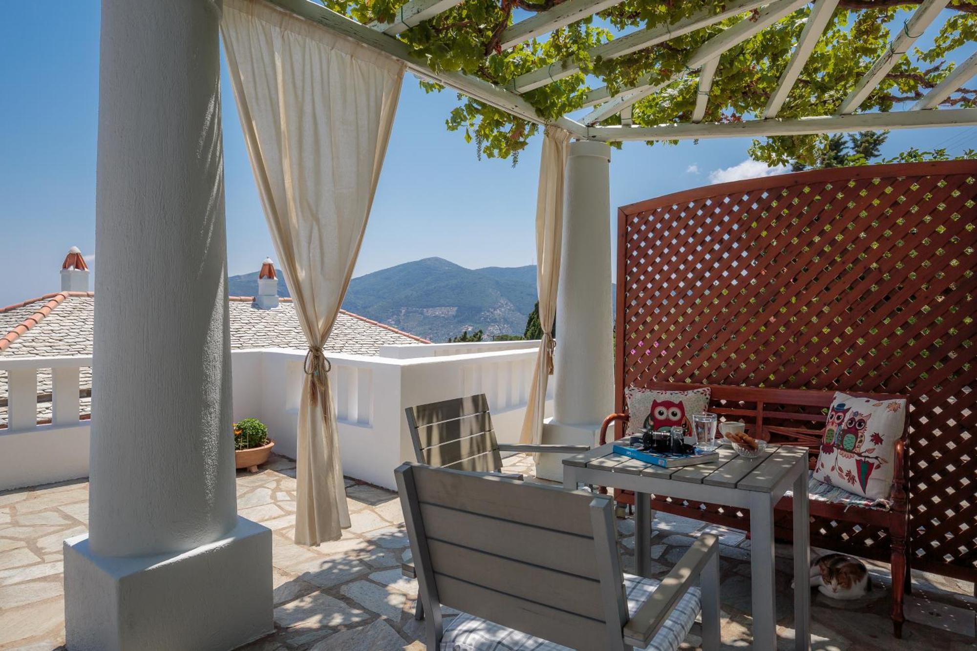 Stolios Apartment Skopelos Town Bagian luar foto