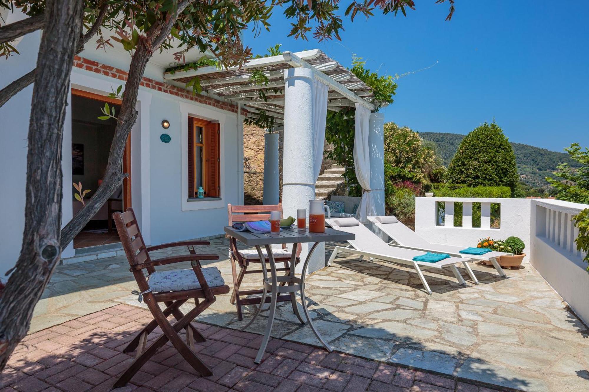 Stolios Apartment Skopelos Town Bagian luar foto